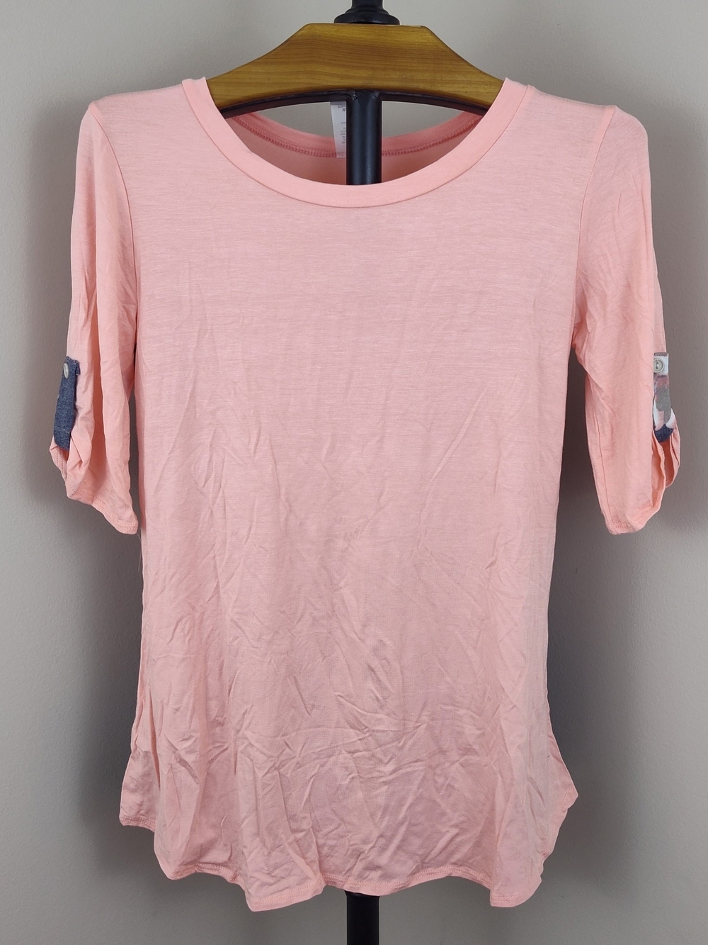 Women's Light Pink Short Sleeve Scoop Neck Tee